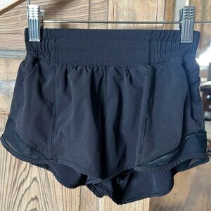Lululemon size 0 hotty hot low rised lined shorts